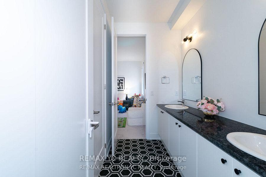 216 Sikura Circle photo 32