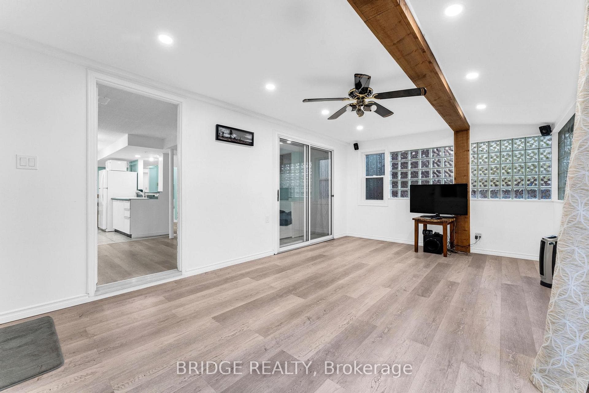 61 D'AUBIGNY Road photo 32
