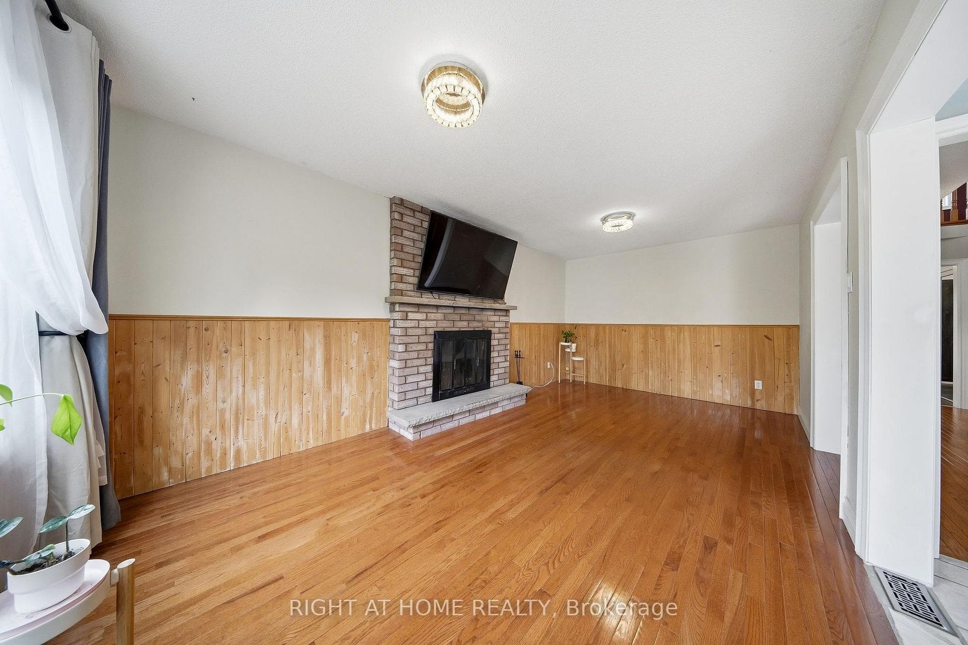 29 Sunforest Drive photo 18