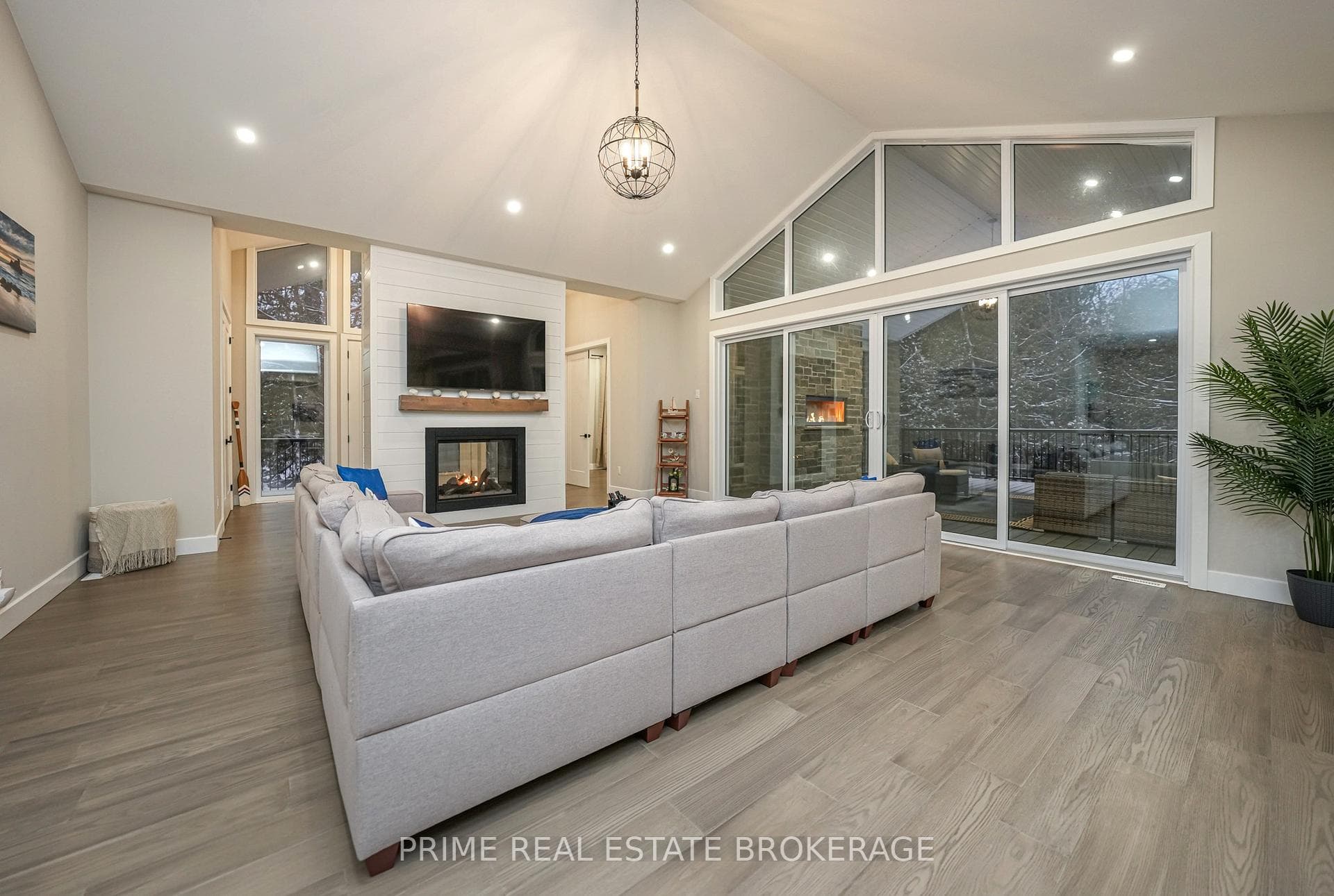 10224 LAKEVIEW Avenue photo 6