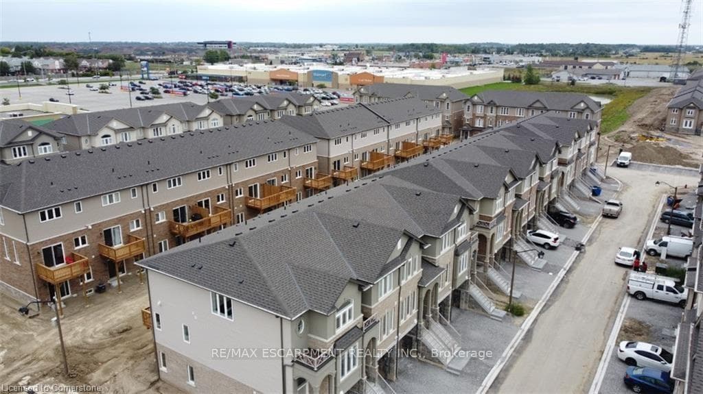 18 AQUA Lane photo 20