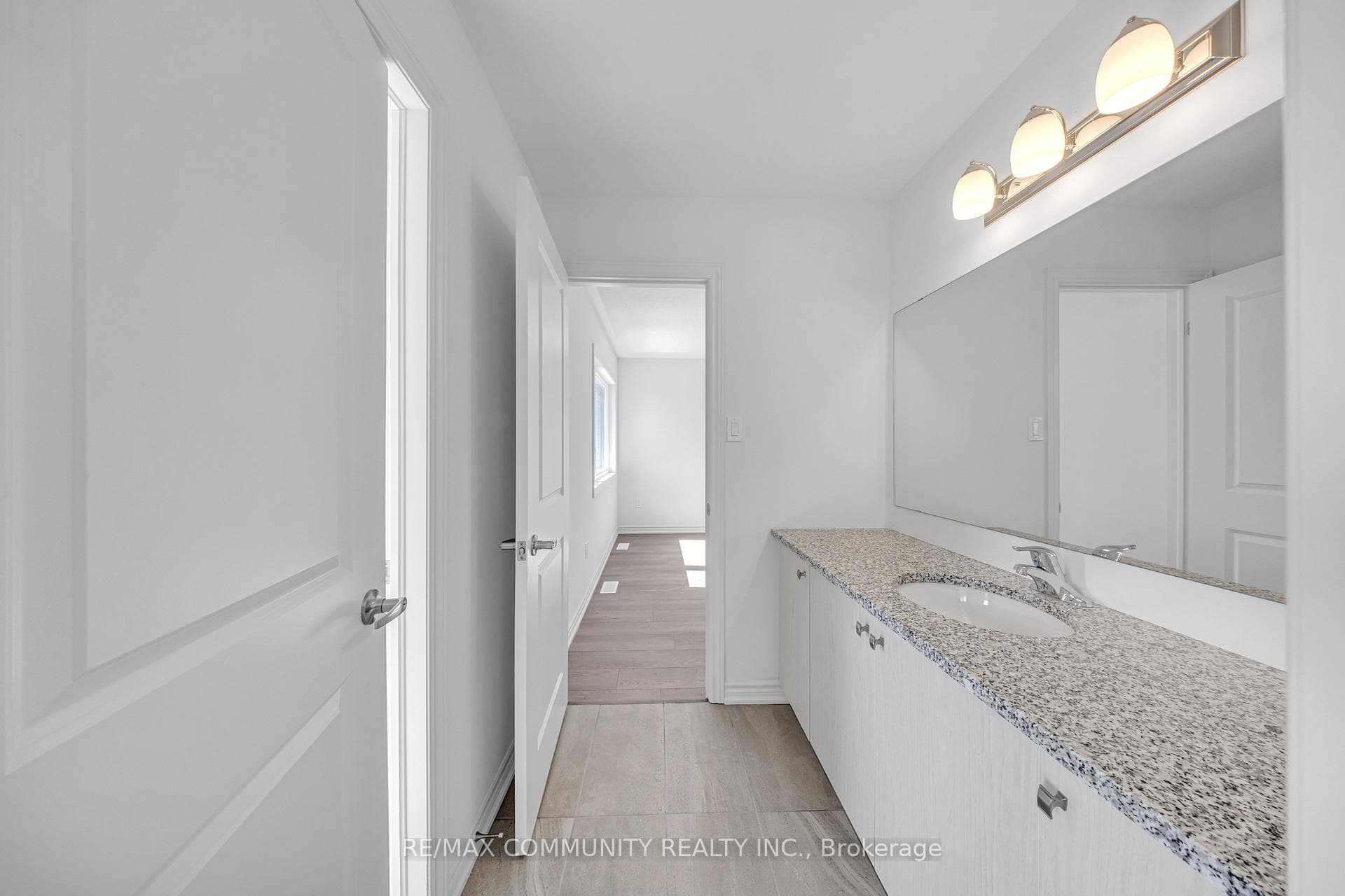 1017 Trailsview Avenue photo 17