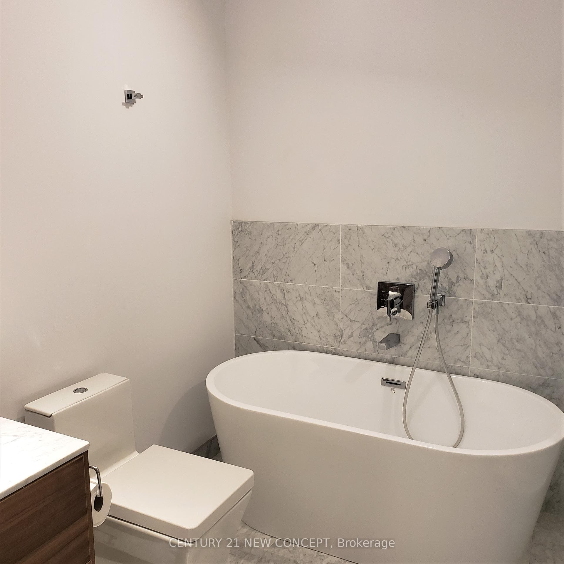 488 University Avenue Unit 3915 photo 13