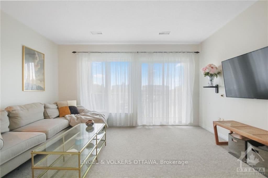 292 ESPIN Heights photo 11