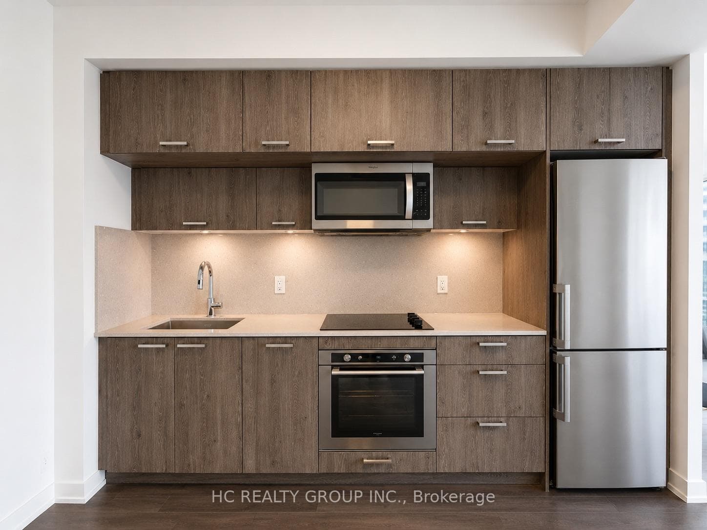 50 Mccaul Street Unit 315 photo 4