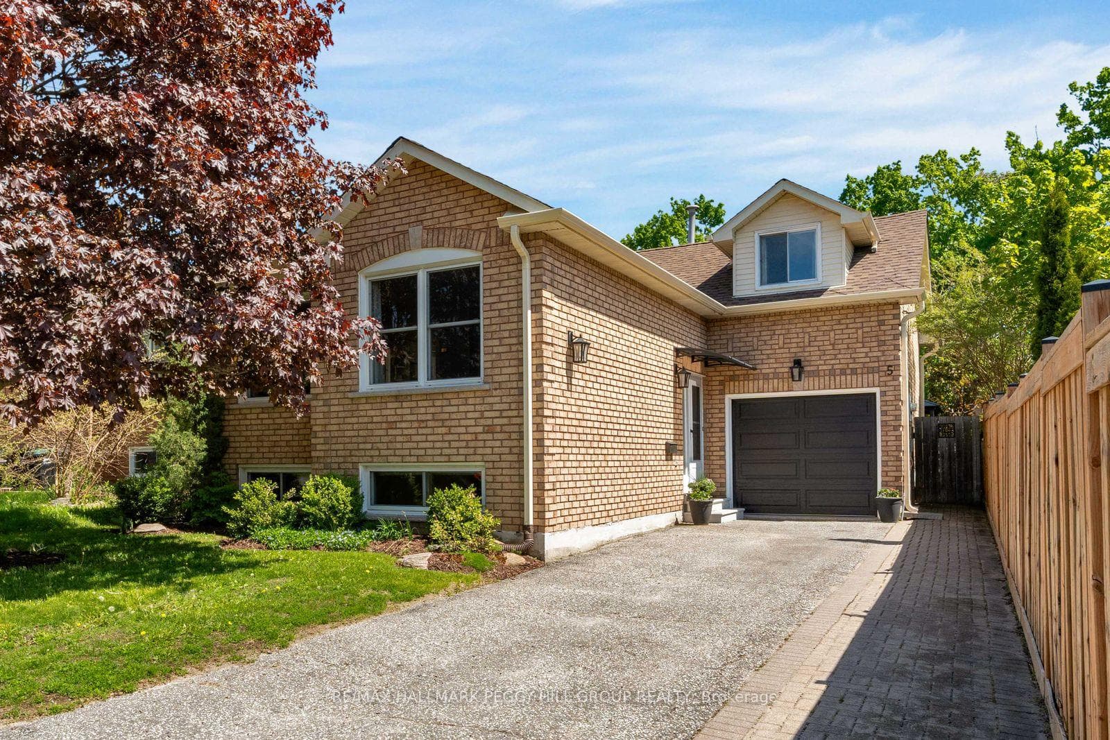 5 Barwick Drive photo 1