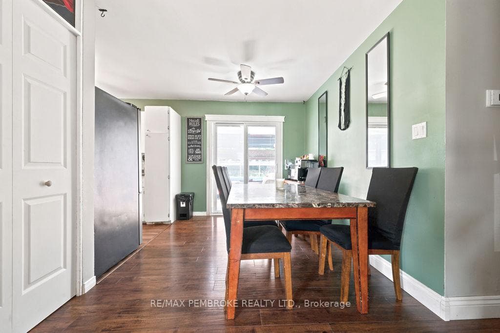9 James Street photo 14