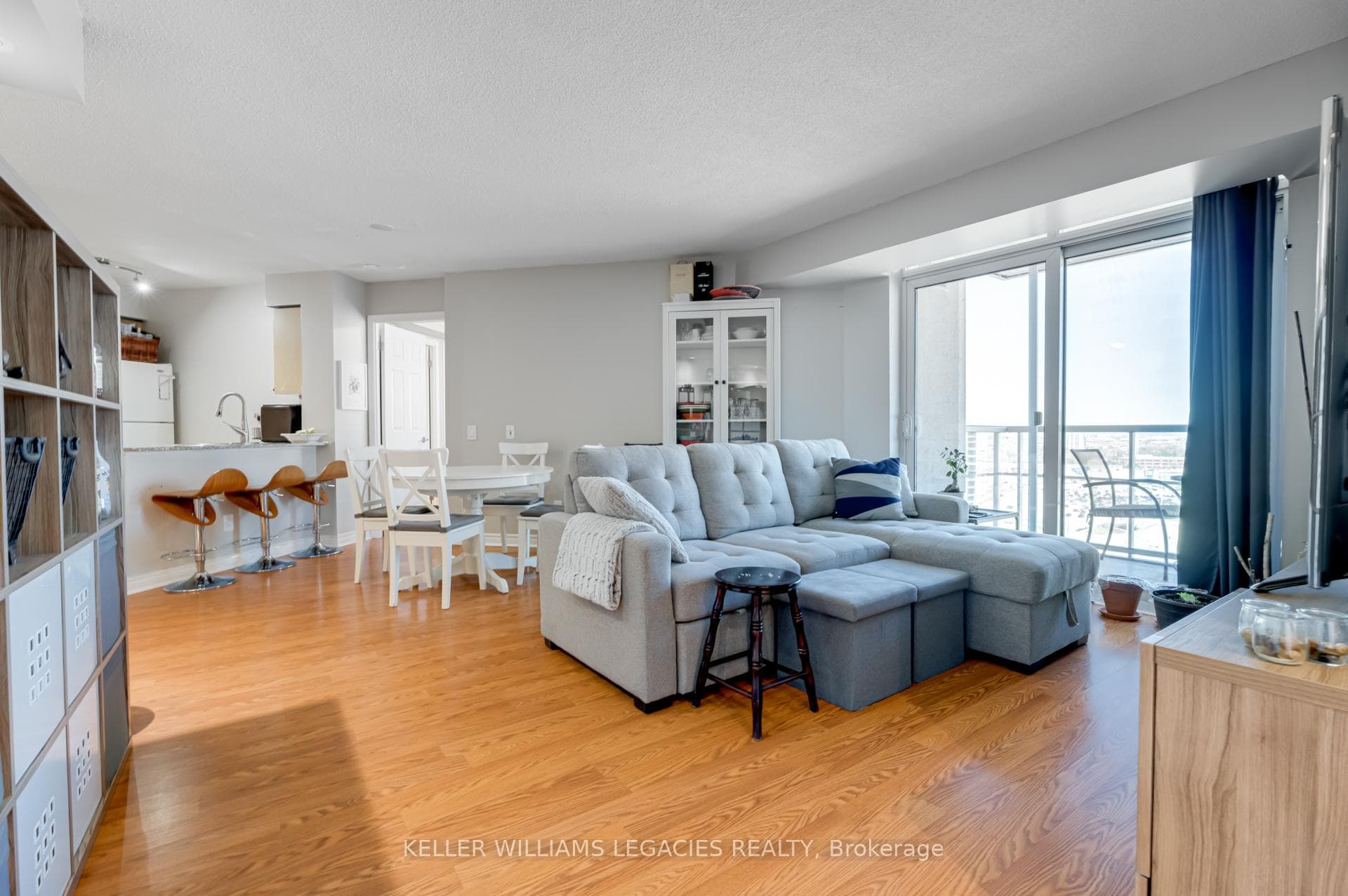 83 Borough Drive Unit 1611 photo 1
