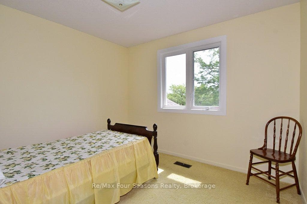 14 Cawker Court photo 31