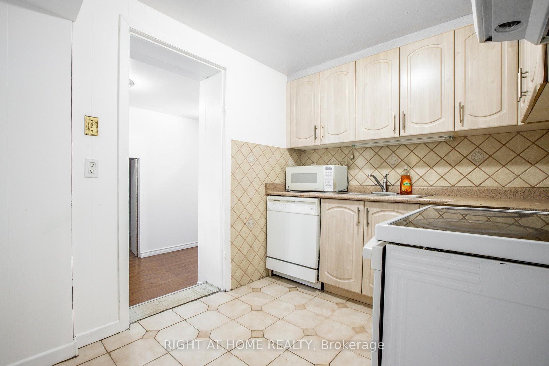 44 Chalkfarm Drive photo 19