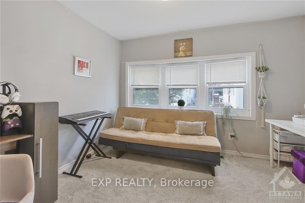 12 PANAMA Avenue photo 19