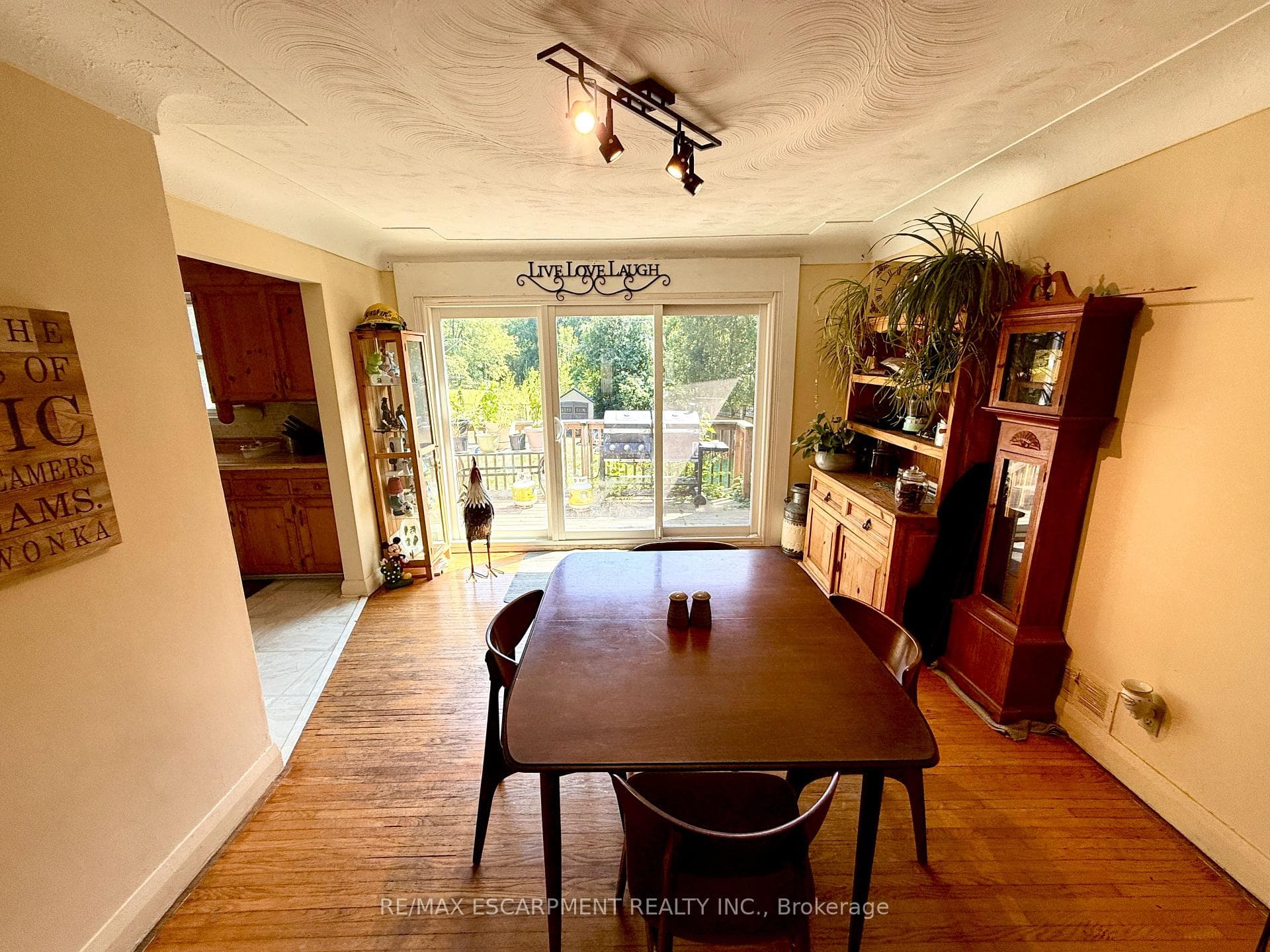 473 Hamilton Drive photo 4