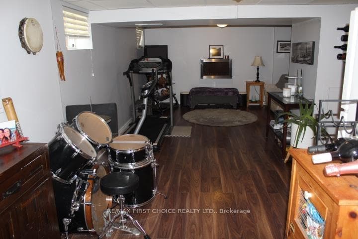 1507 Gore Street photo 14