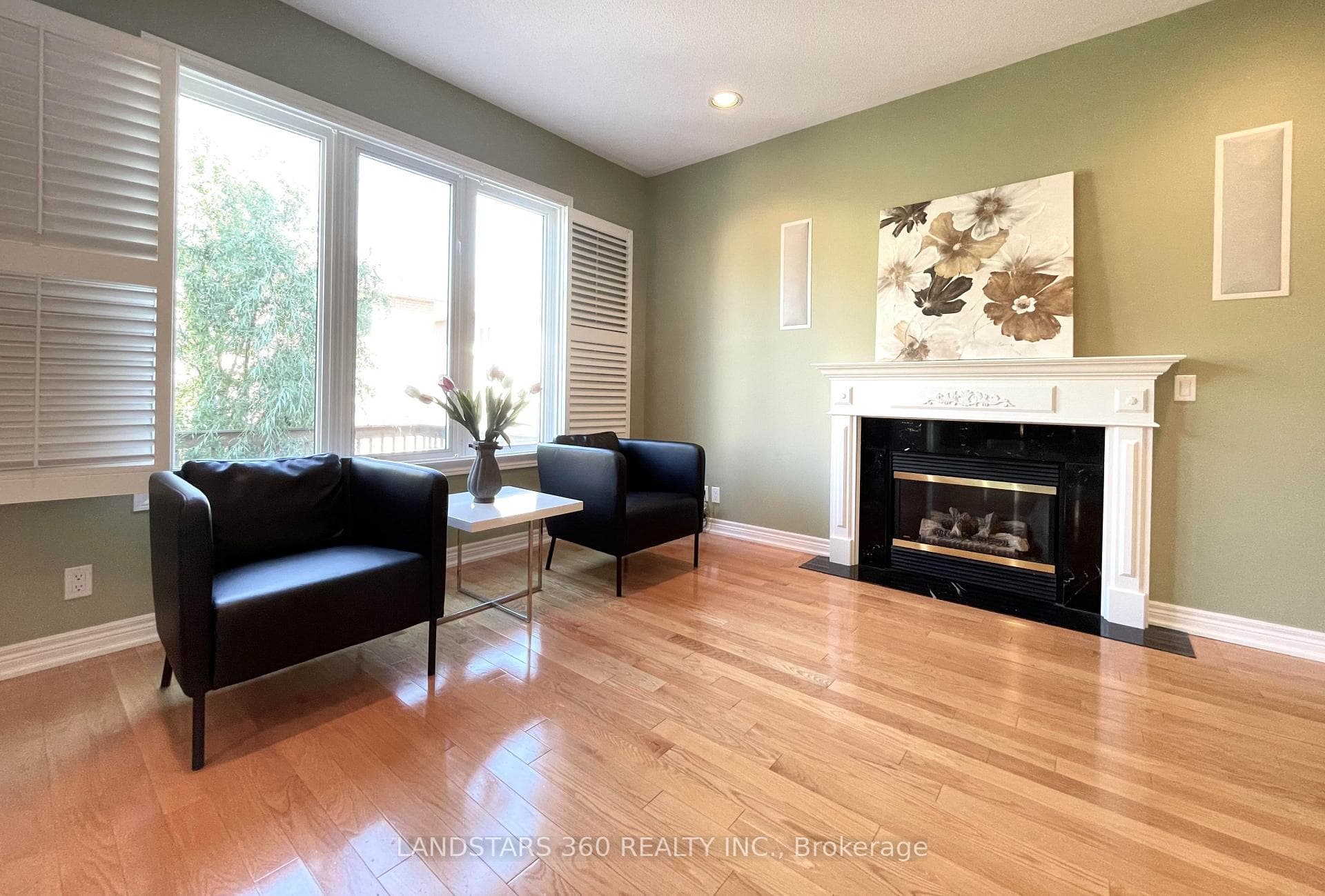 92 Silver Stream Avenue photo 12