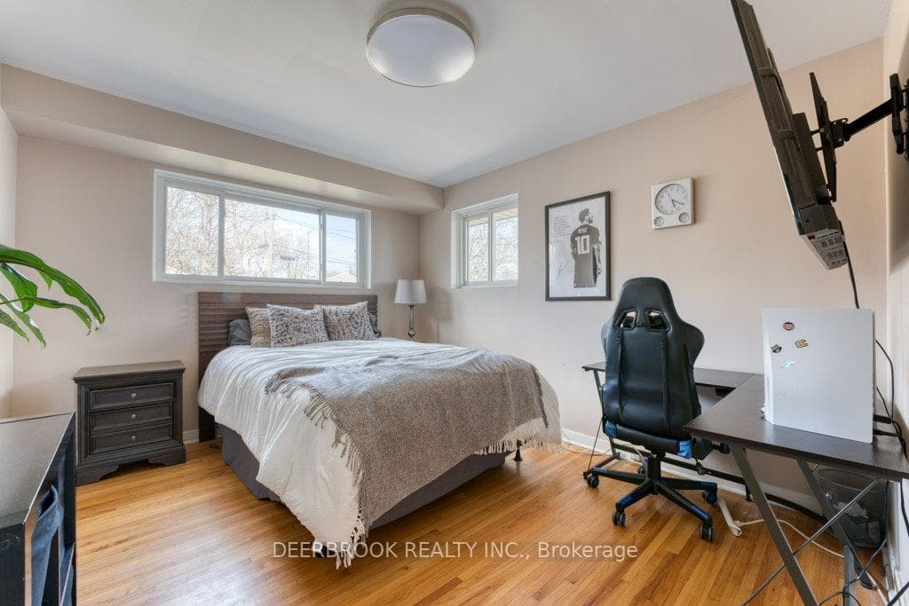 720 Cartier Drive photo 19