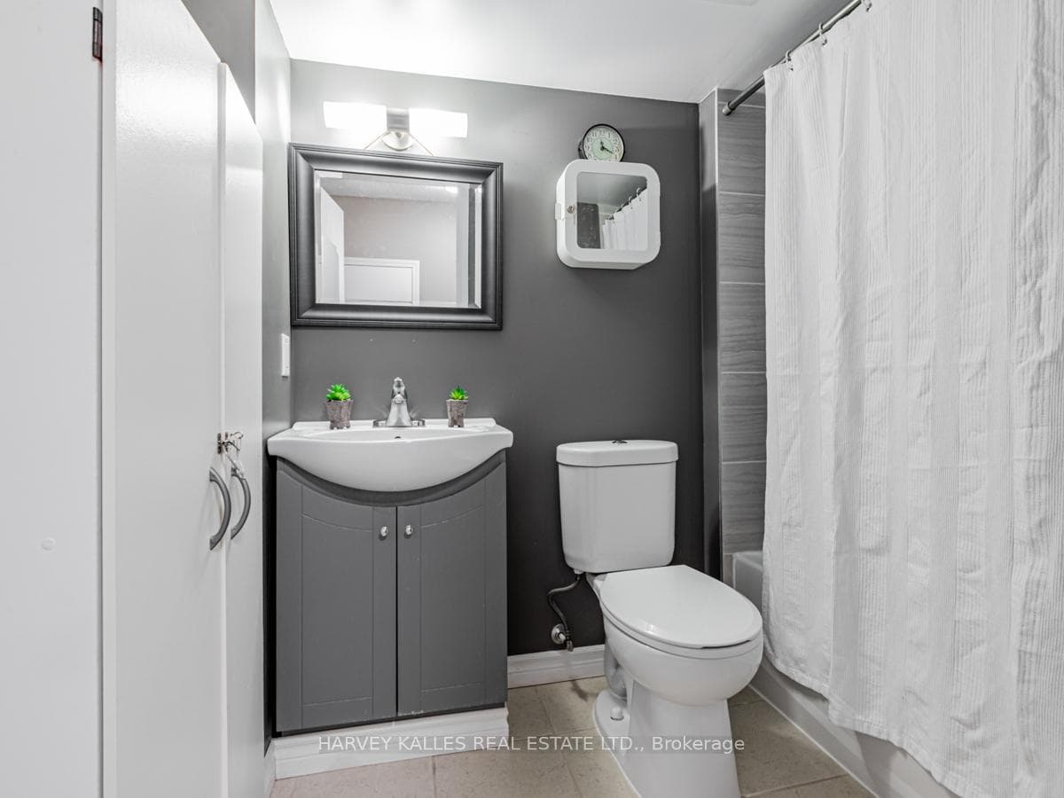 150 Pinery Trail Unit 16 photo 20