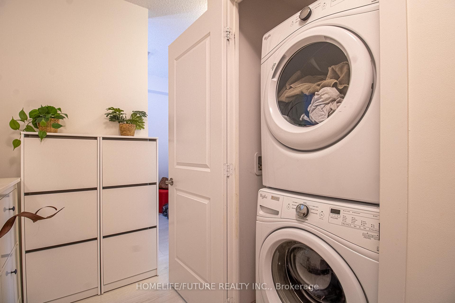 68 Merton Street Unit 405 photo 7
