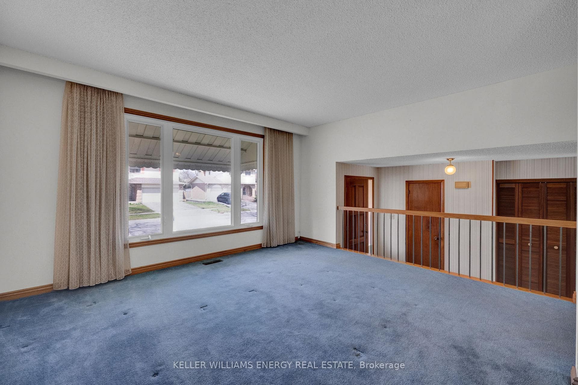183 Gadsby Drive photo 7