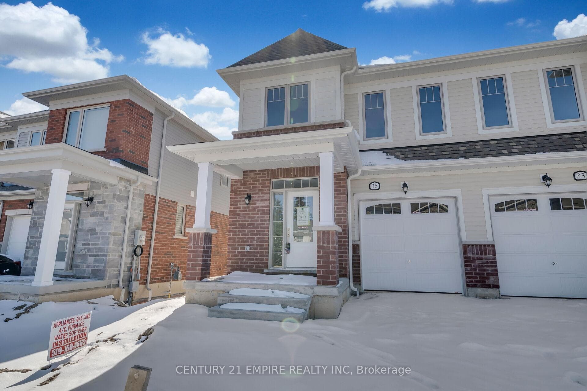 35 Edminston Drive photo 2