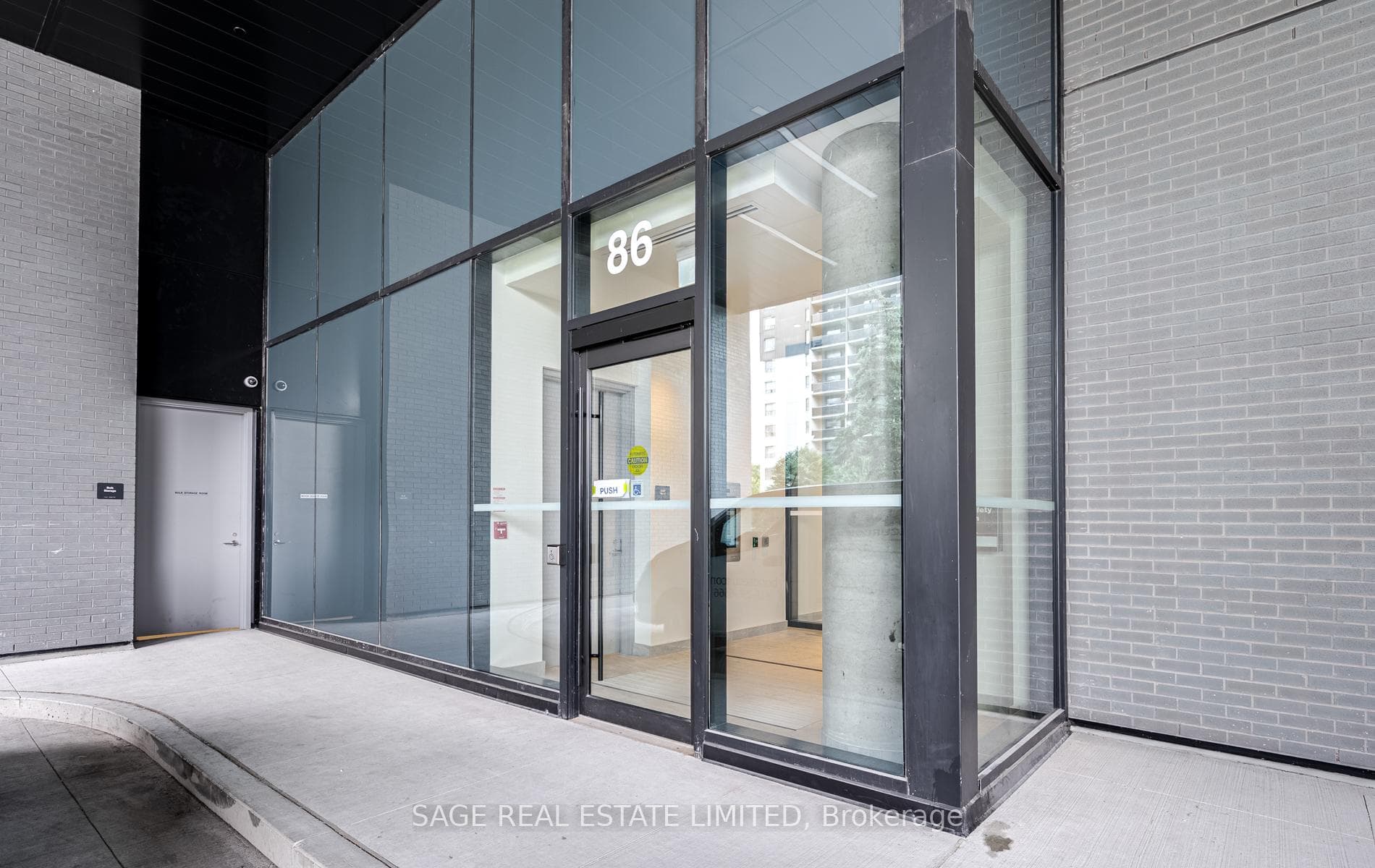 86 Dundas Street Unit 1601 photo 3