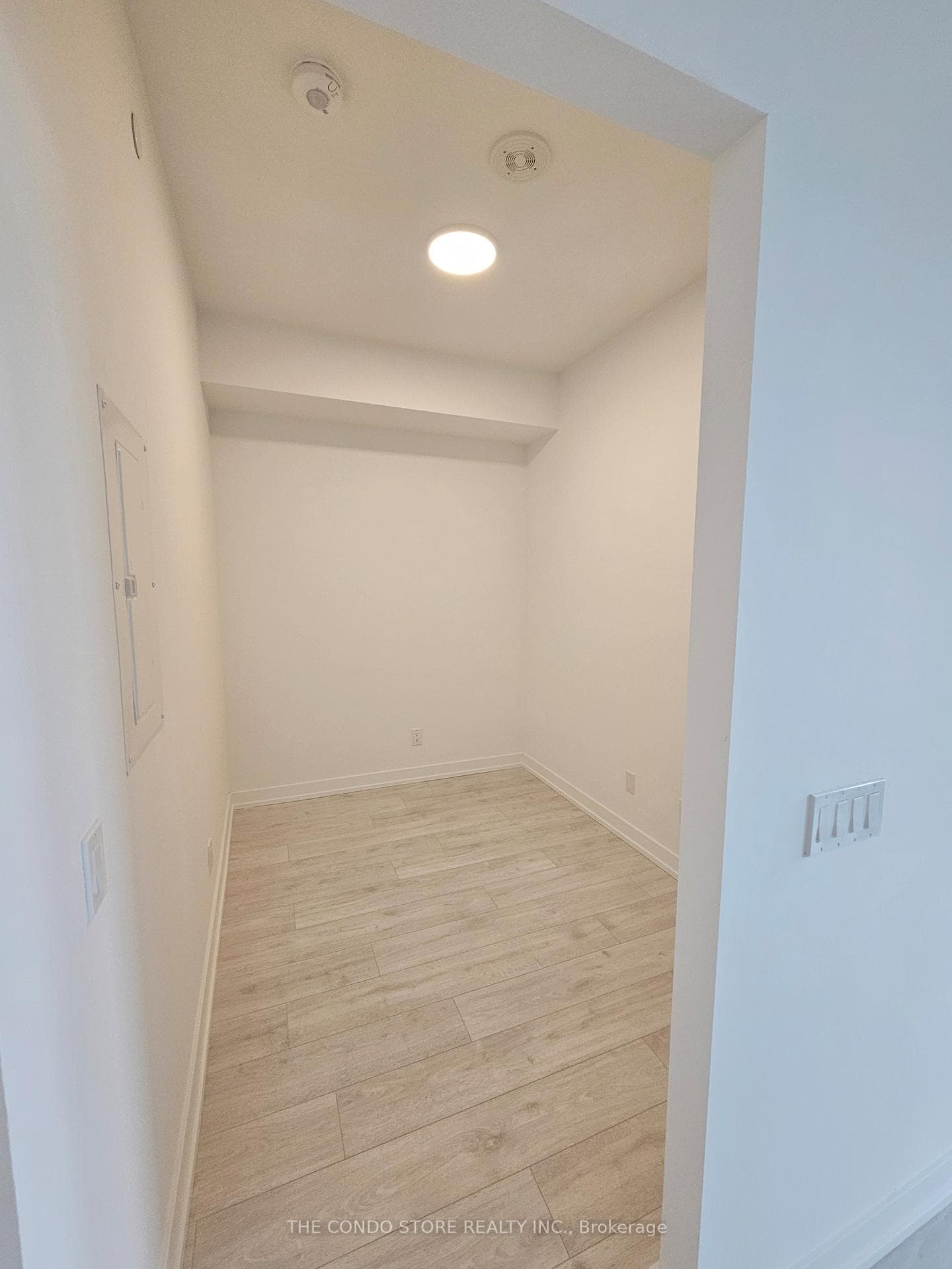 181 Sheppard Avenue Unit 606 photo 7