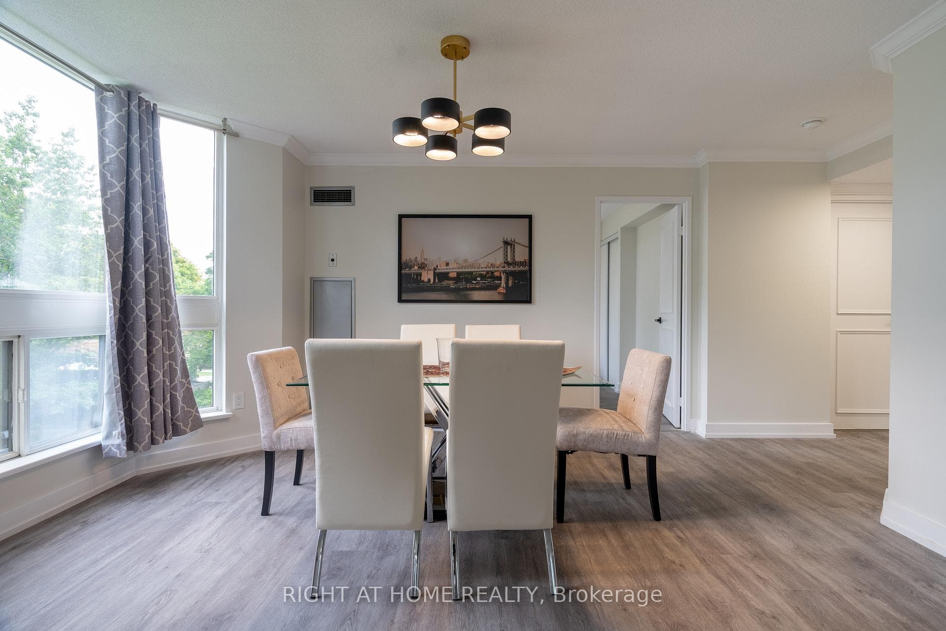 10 Kenneth Avenue Unit 311 photo 8
