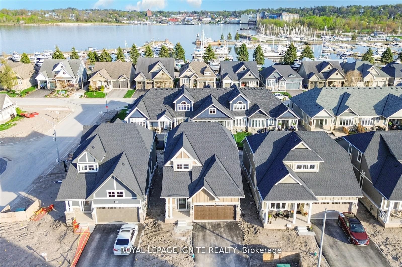 519 Hudson Crescent photo 4