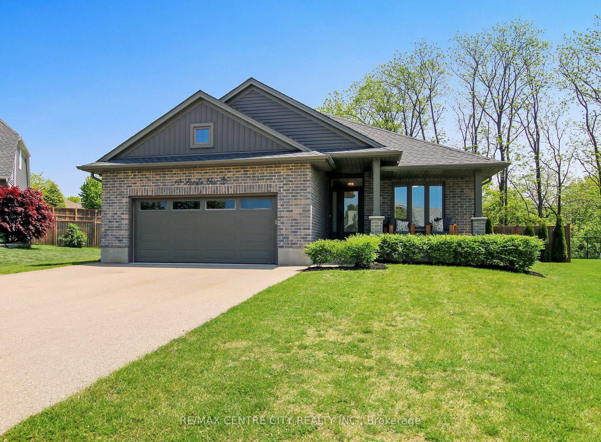 12 LINCOLN'S COVE N/A photo 42