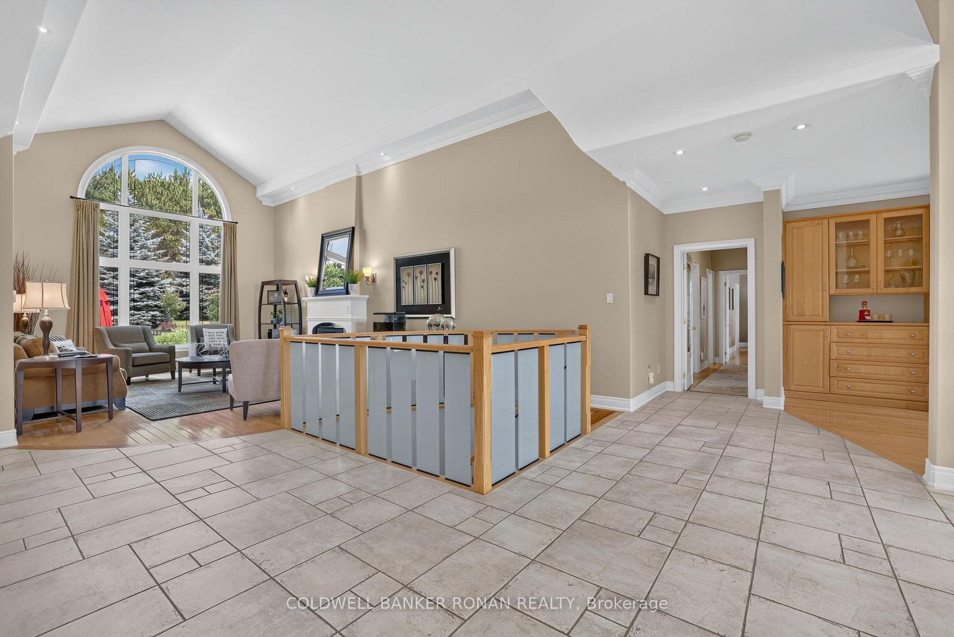 9 Moraine Place photo 11