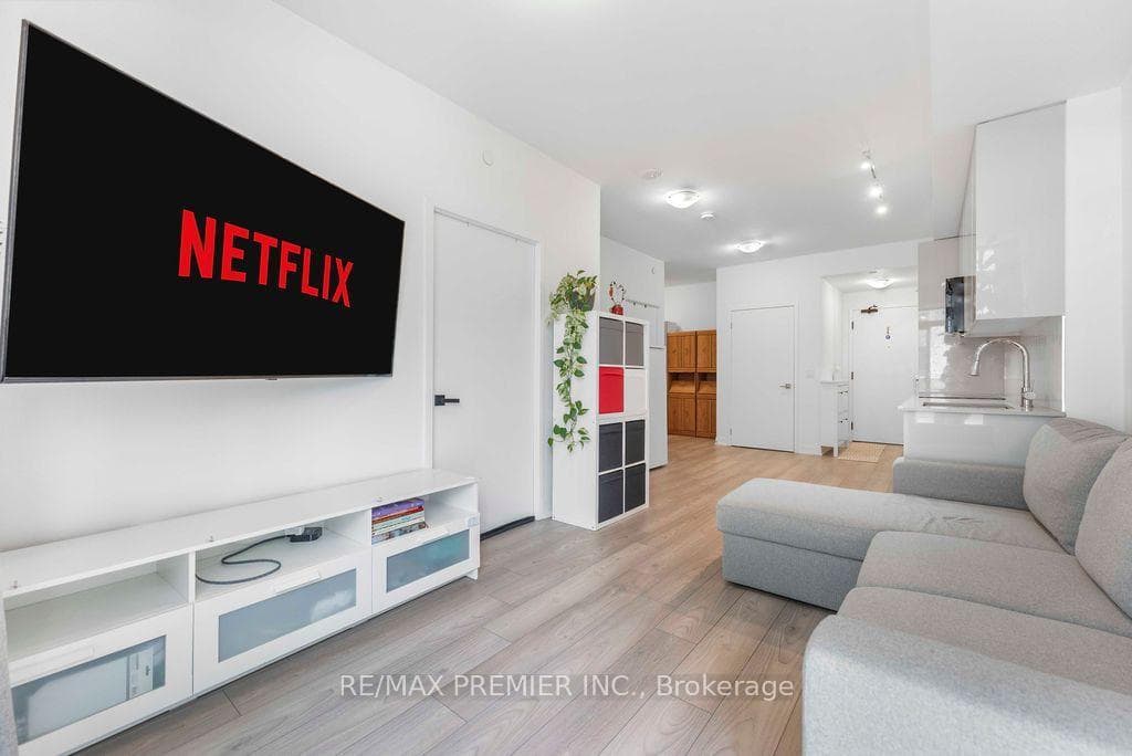 10 Abeja Street Unit 816 photo 6
