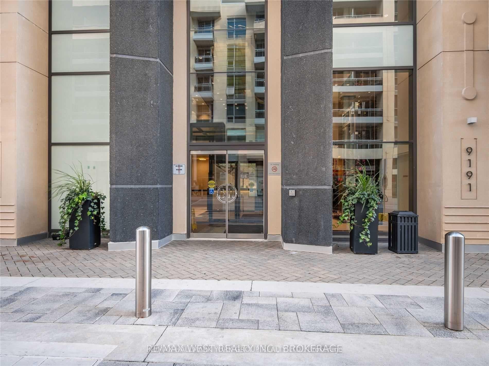 9199 Yonge Street Unit Se415 photo 2