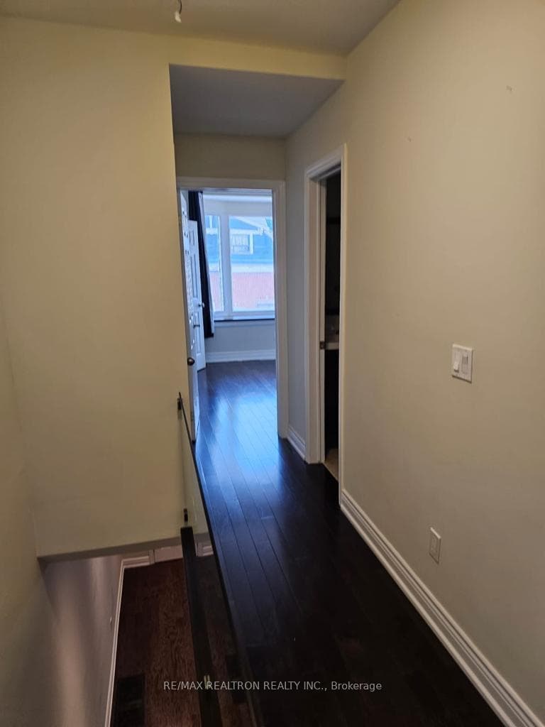 1311 Gerrard Street Unit 1 photo 21