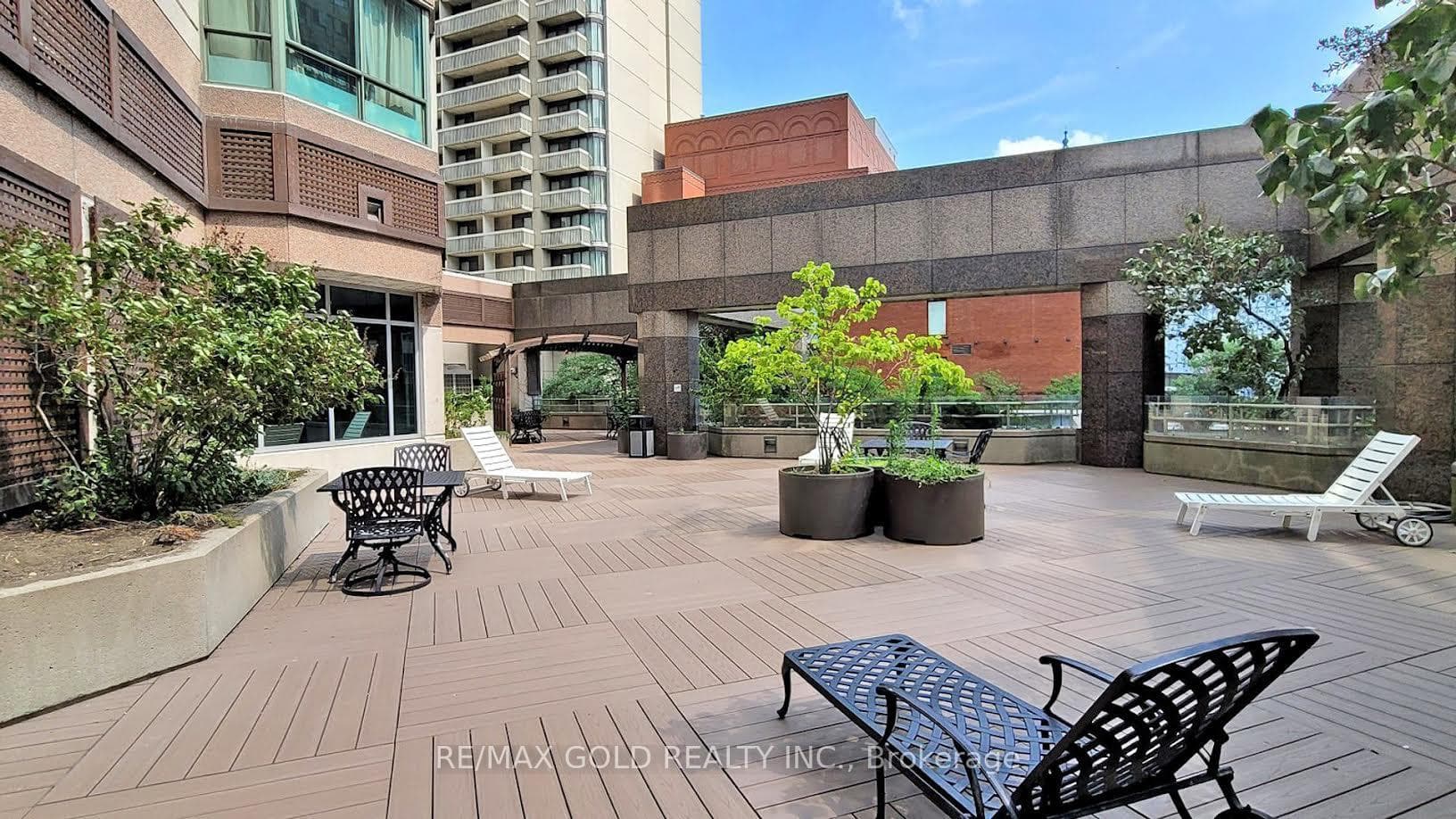 38 Elm Street Unit 3003 photo 40