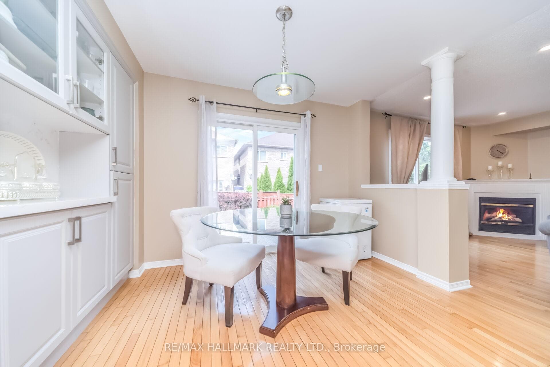 5437 Rochelle Way photo 19