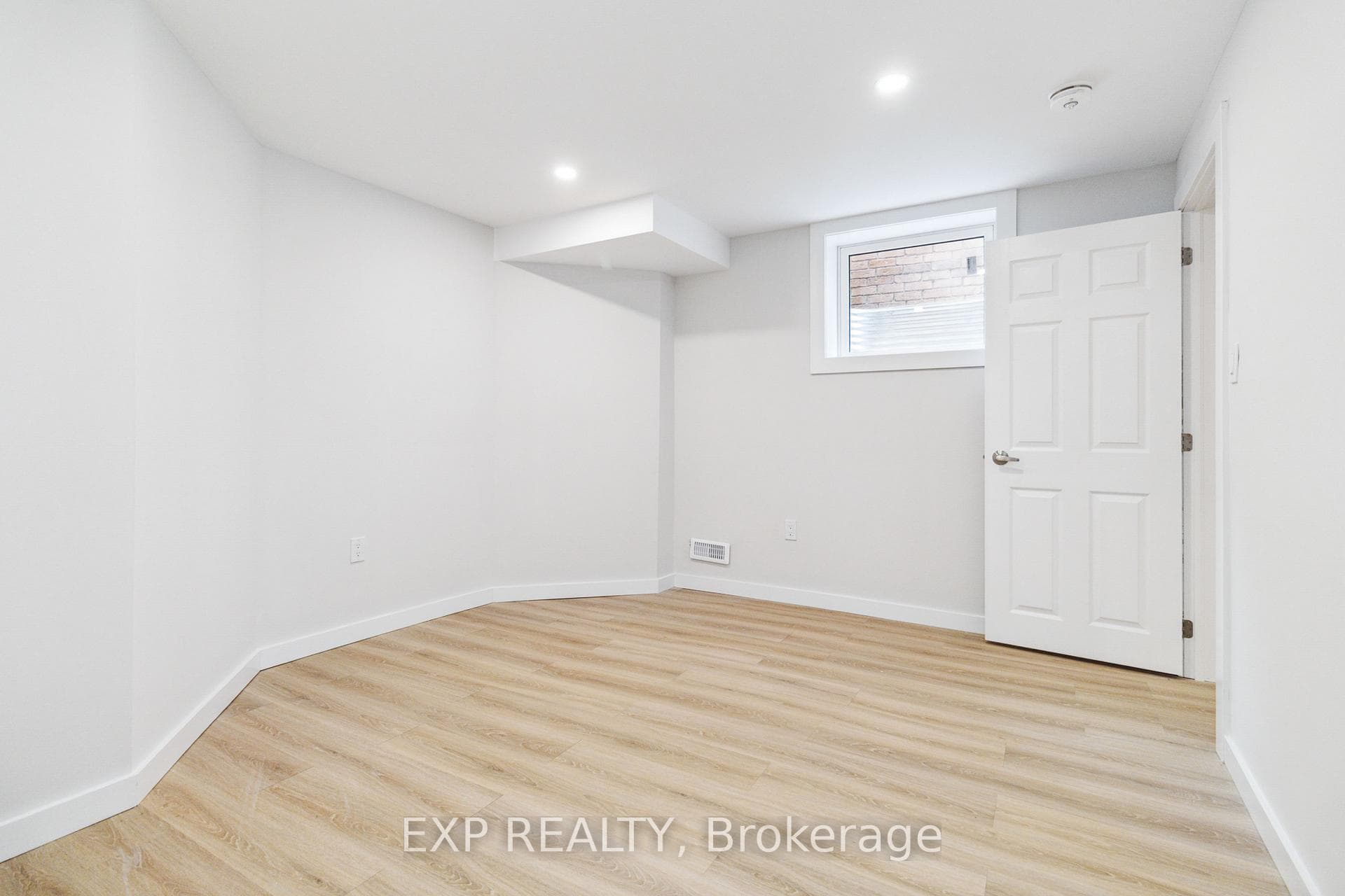 397 Scott Boulevard Unit Basmt photo 18