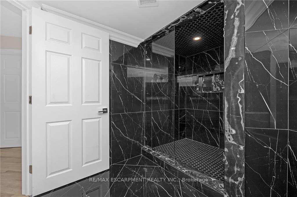 5255 Lakeshore Road Unit 10 photo 30