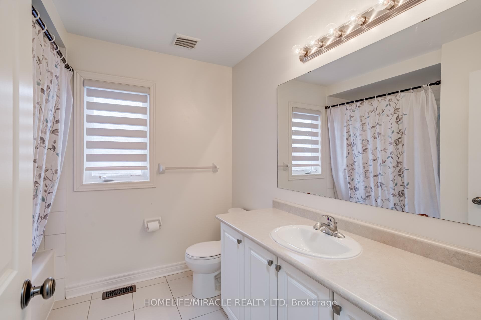81 Willoughby Way photo 47