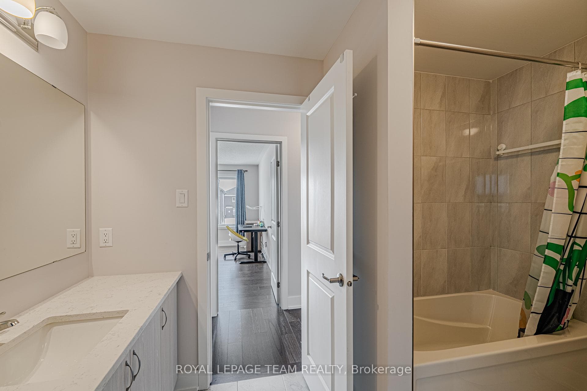 863 Moonrise Terrace photo 36