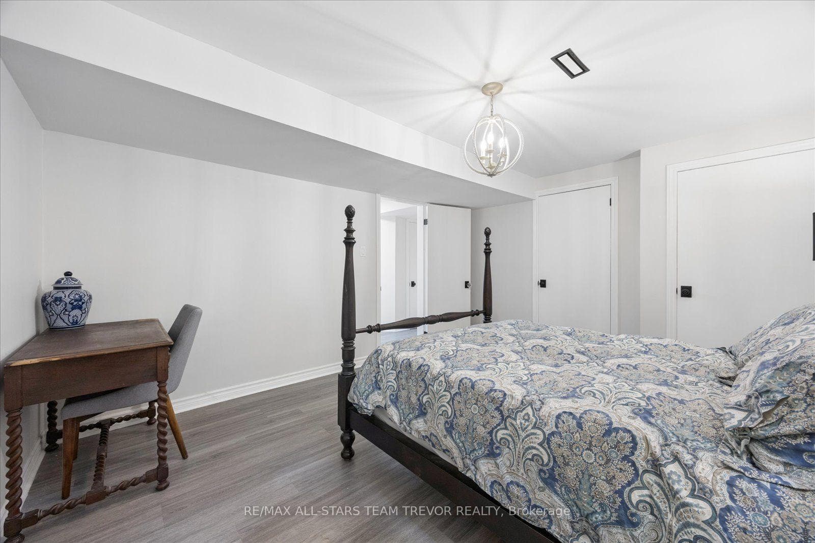 67 Riverglen Drive photo 38