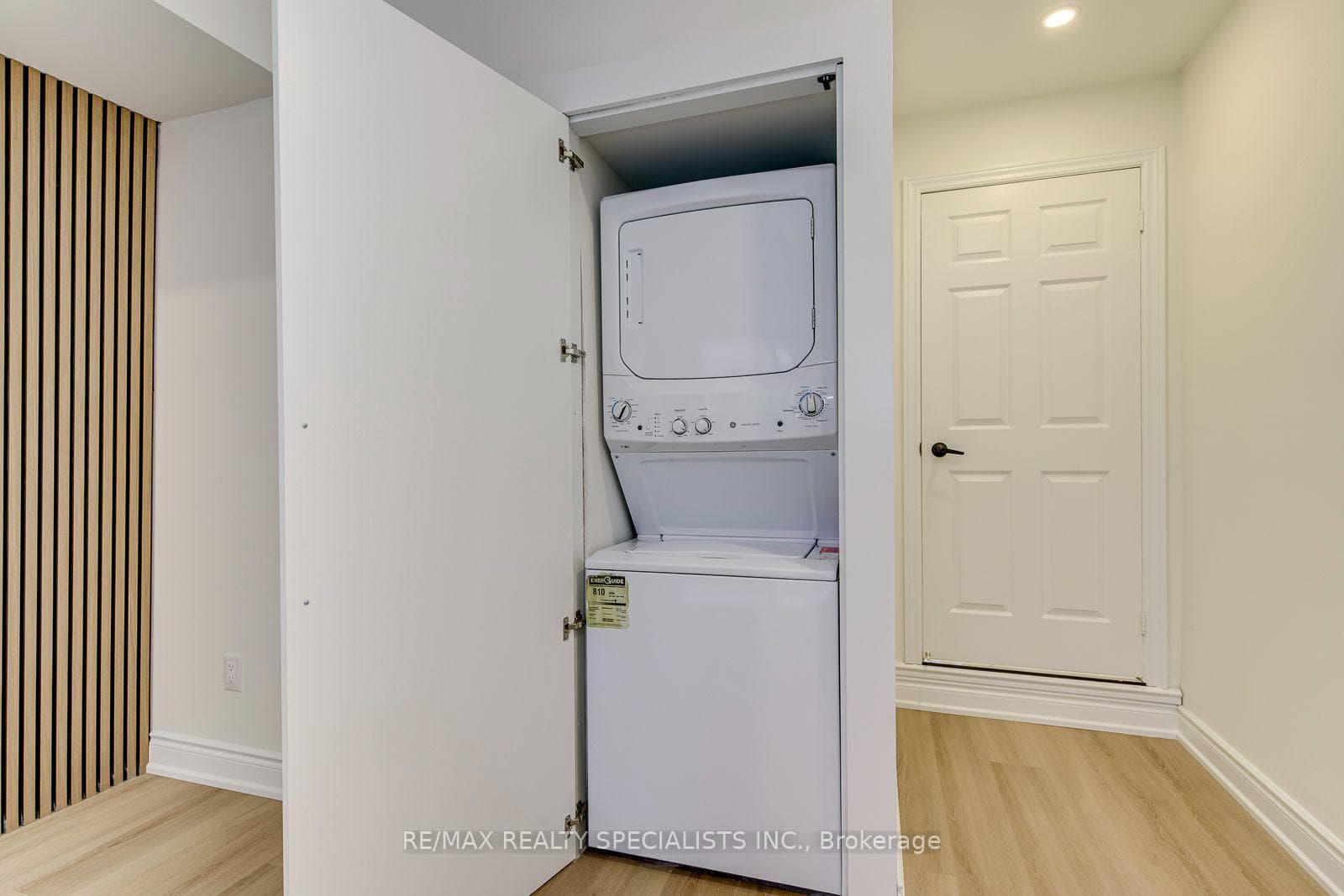 2955 Thomas Street Unit 12 photo 9