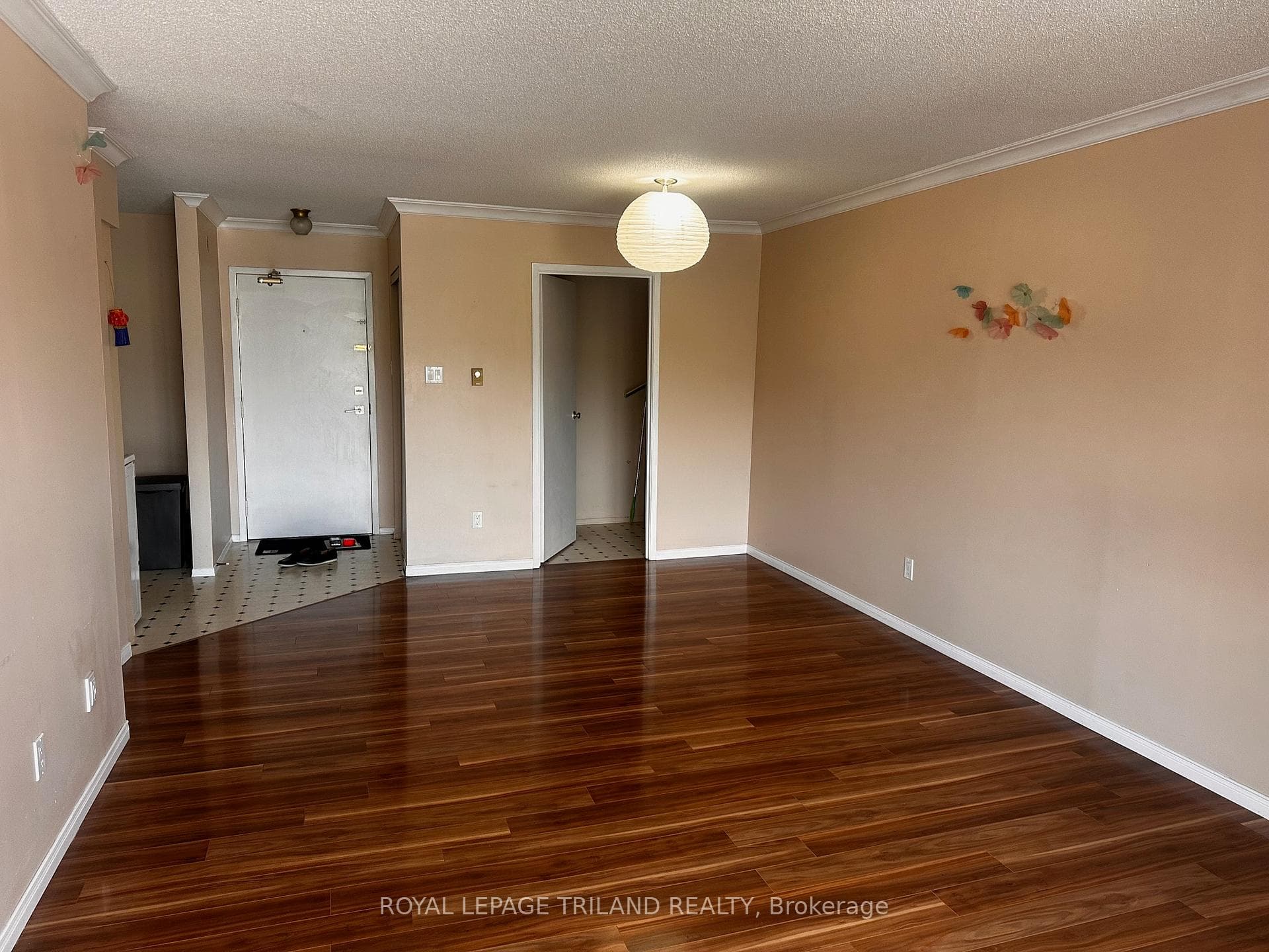 5 JACKSWAY Crescent Unit 308 photo 7