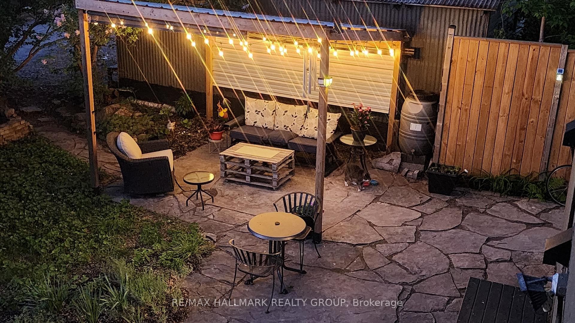 371 Sunnyside Avenue photo 37