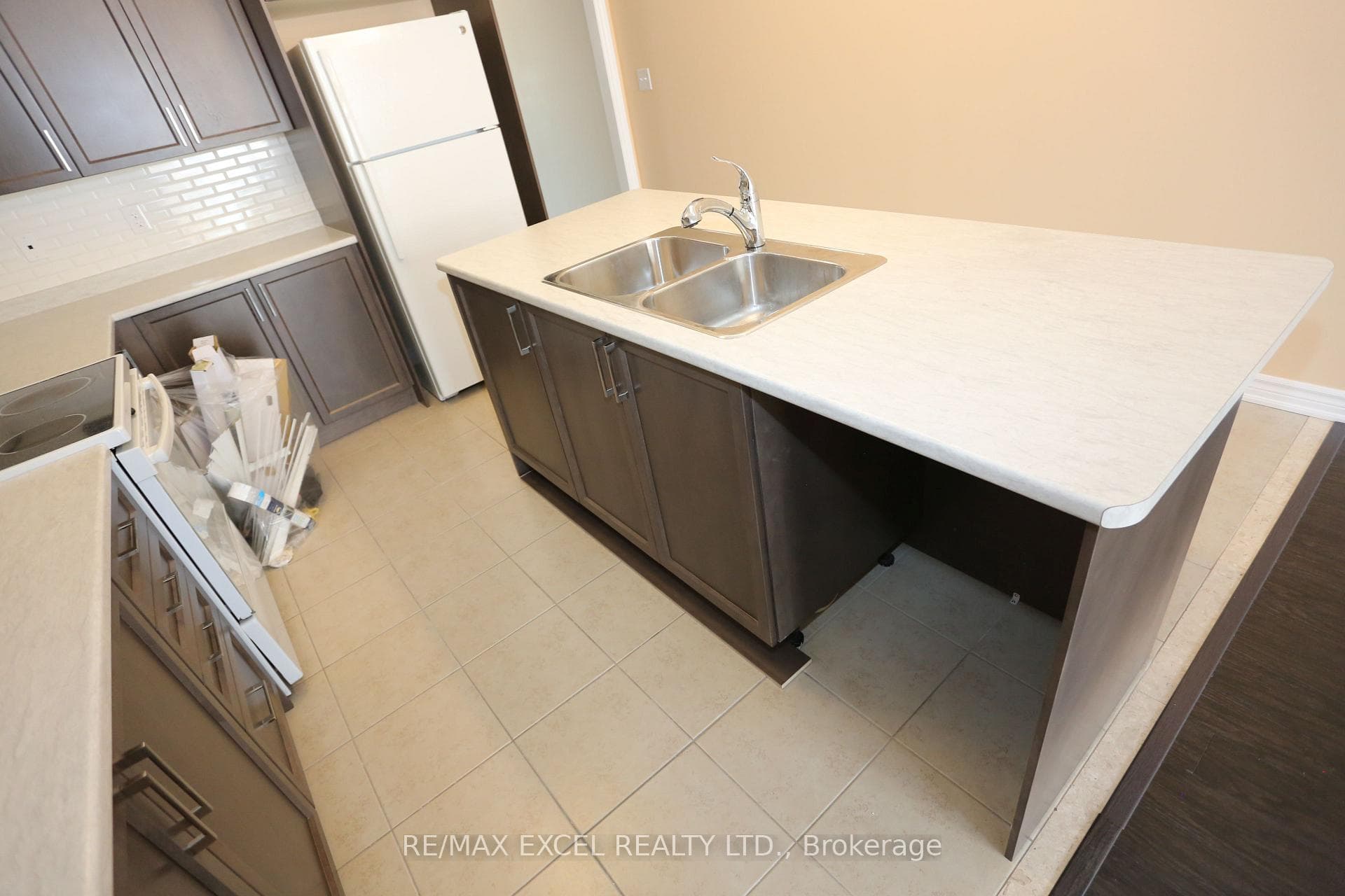 4582 16th Avenue photo 11