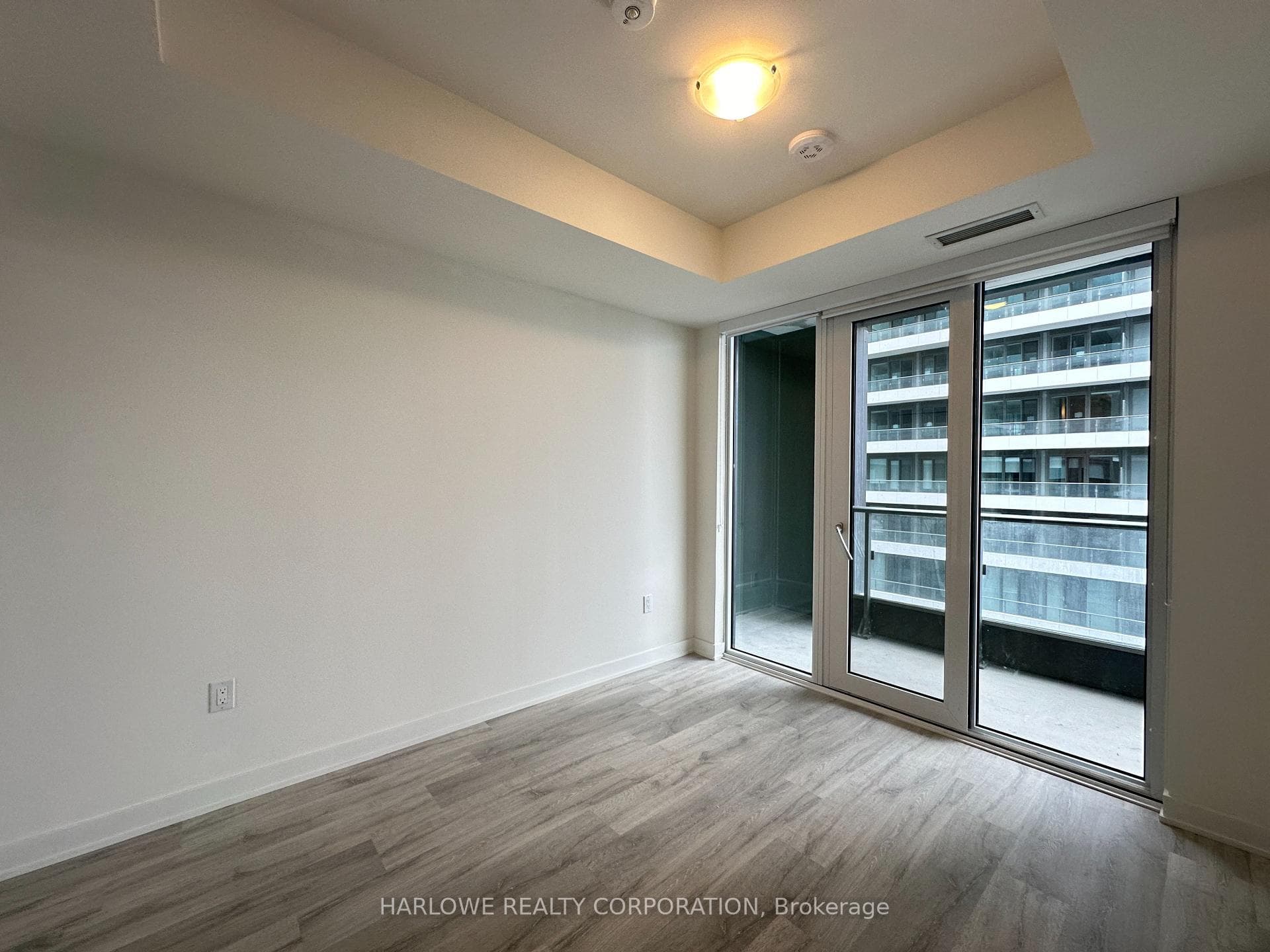 135 Lower Sherbourne Street Unit 2223B W photo 10