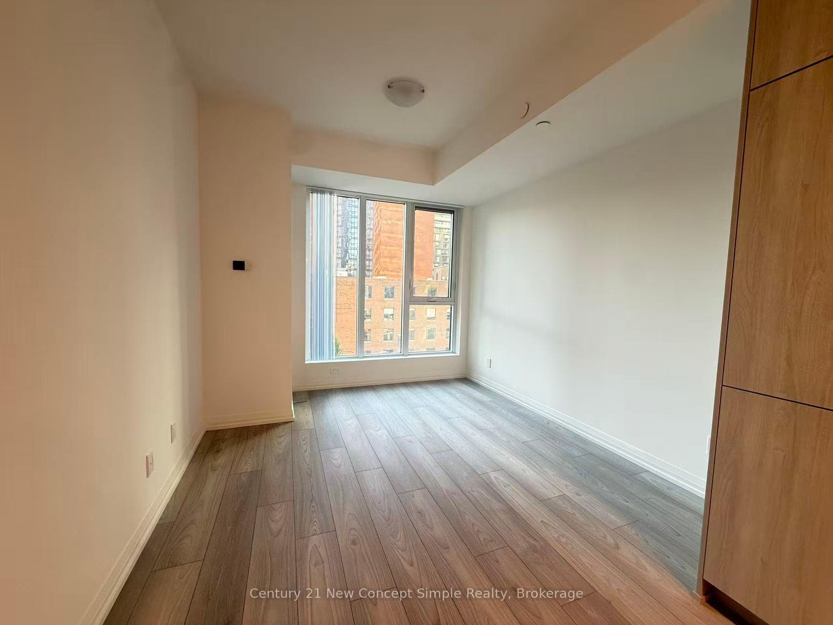 400 King Street Unit 505 photo 4