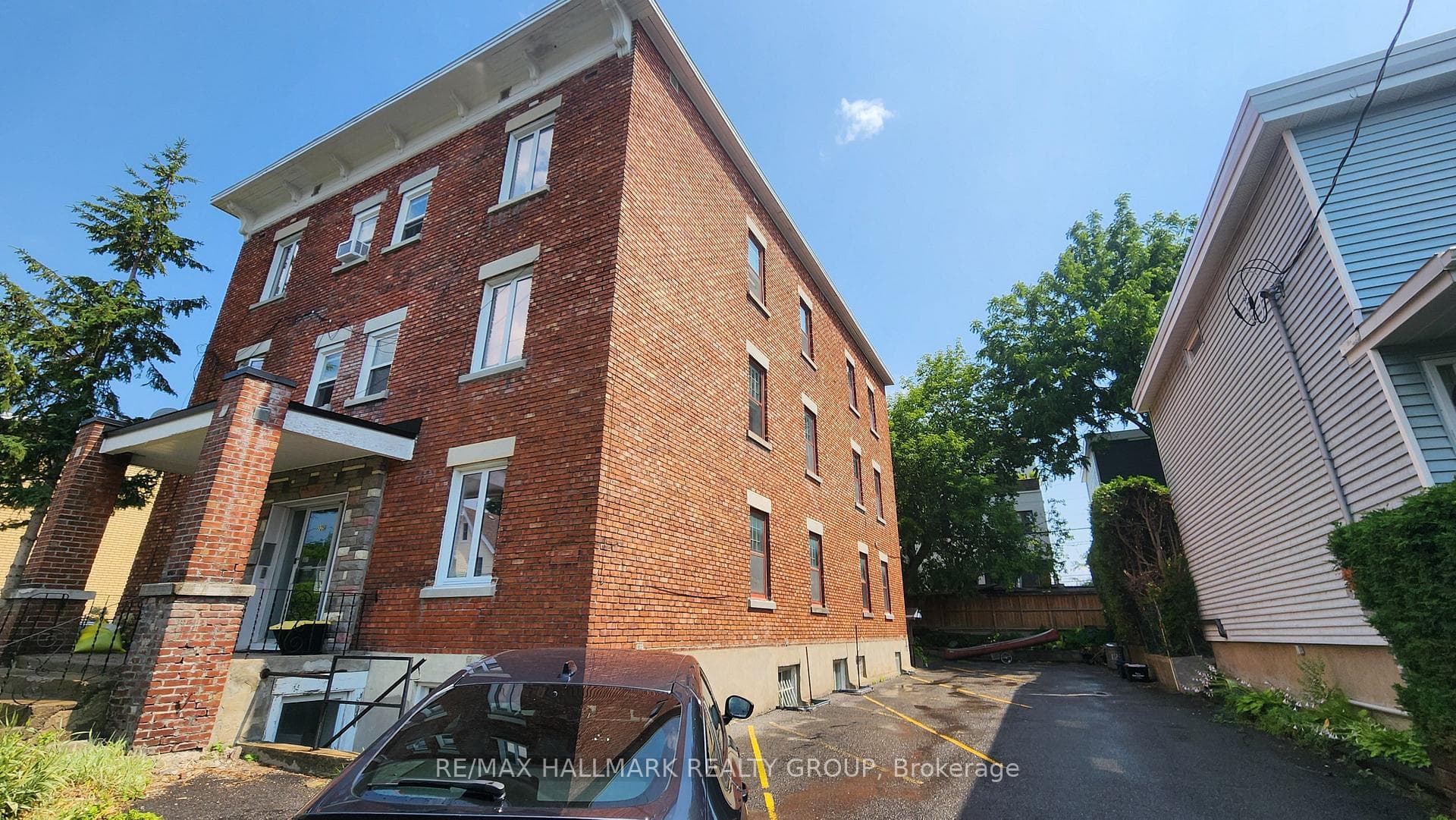 125 Glenora Street Unit 3 photo 4