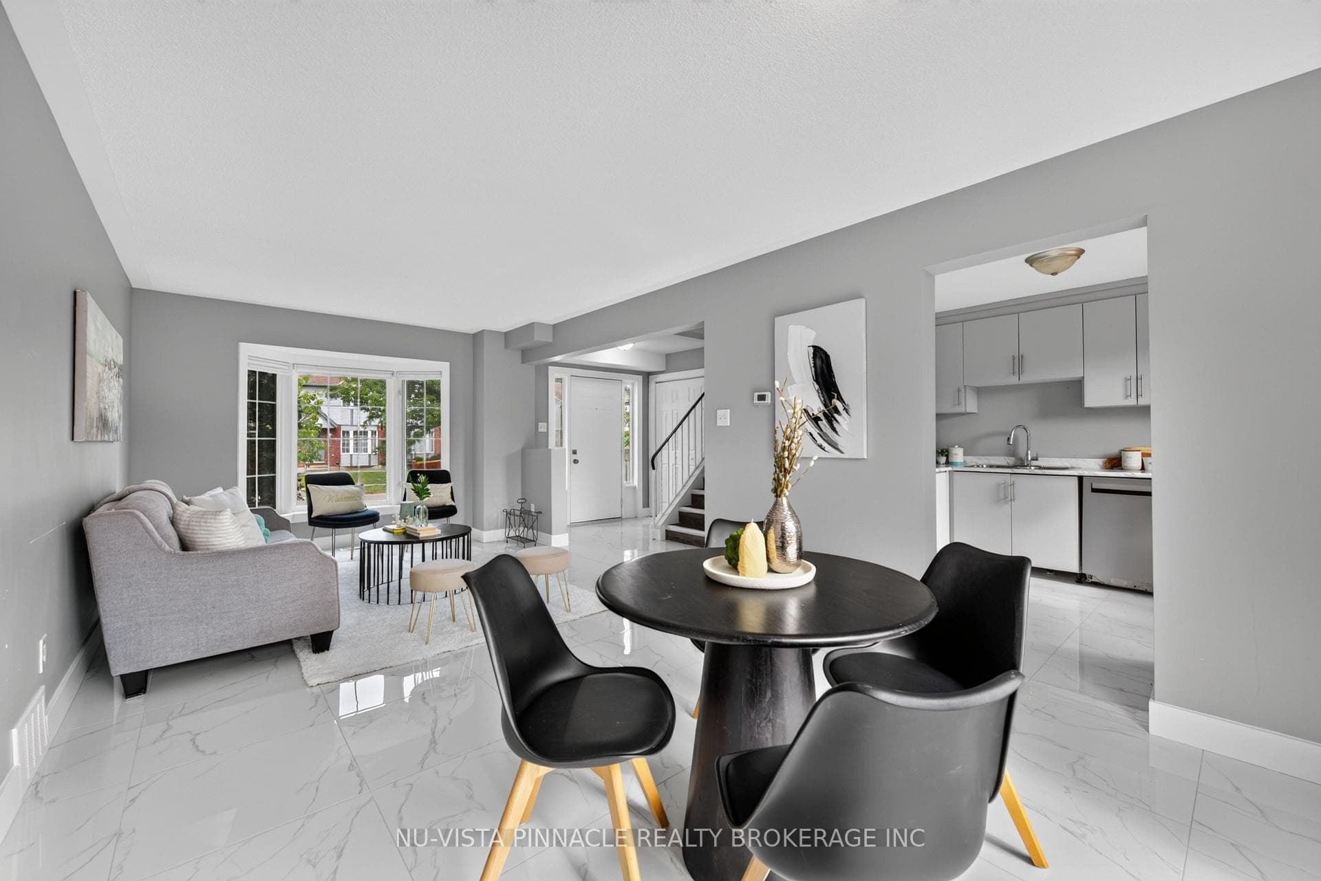 GR/ DINNING