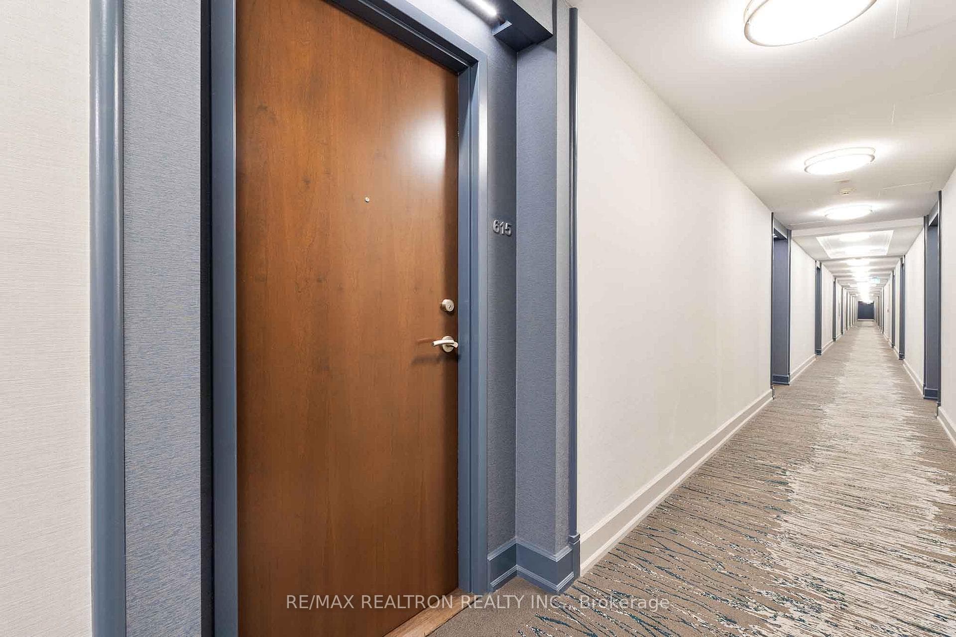 650 Sheppard Avenue Unit 615 photo 3