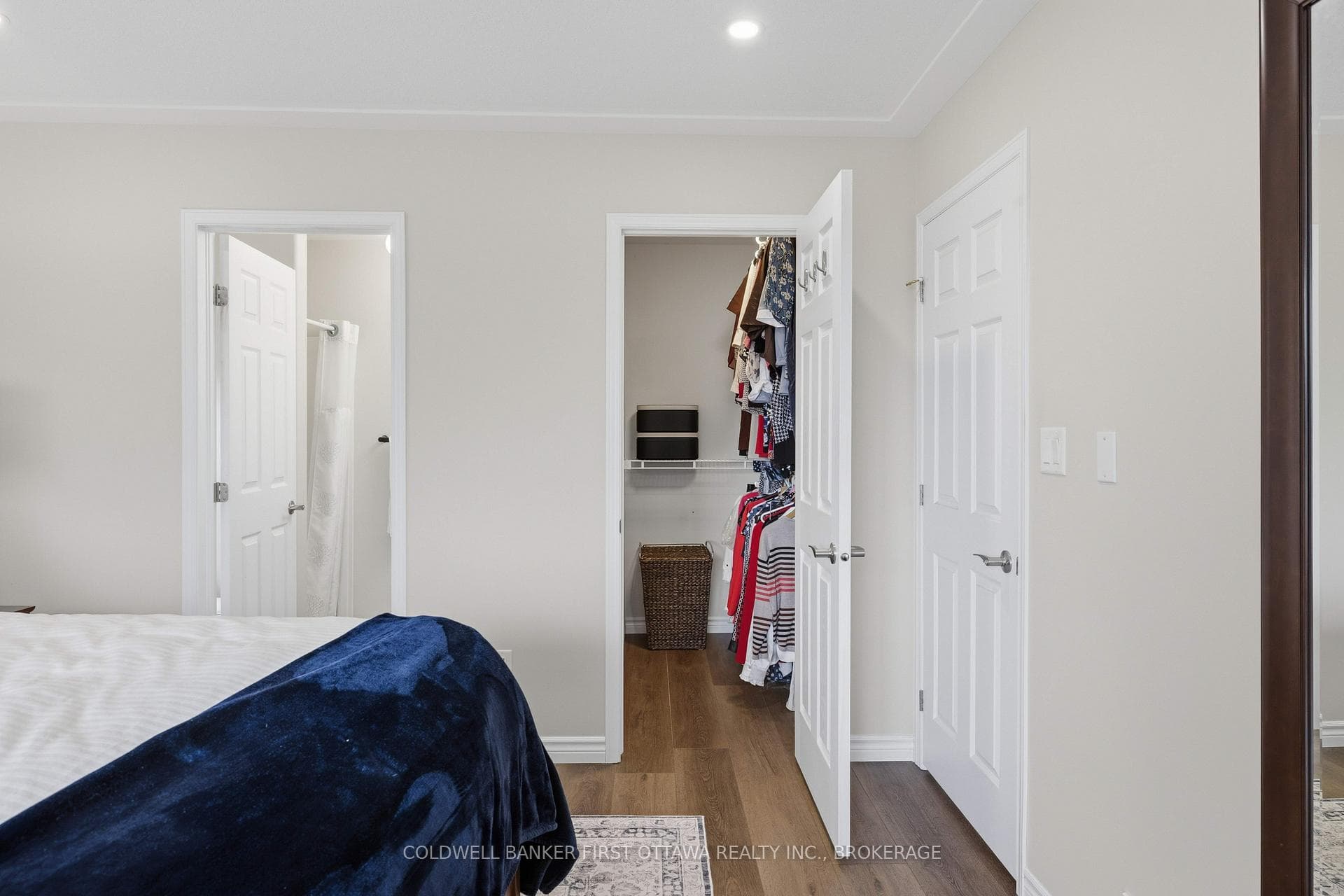 1346 Sierra Avenue photo 28