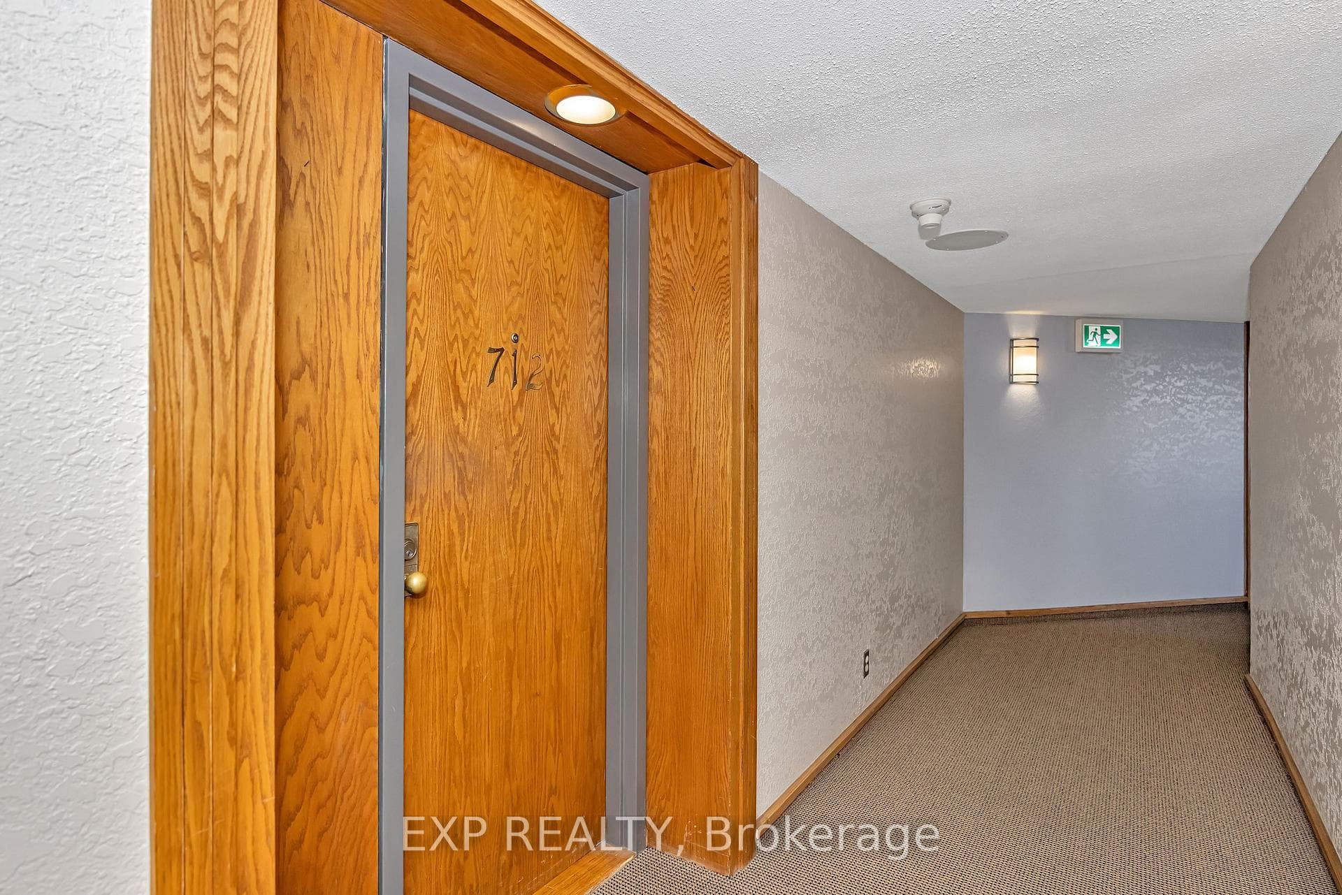 80 Sandcastle Drive Unit 712 photo 5